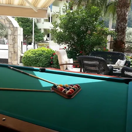 Champagne Apartmanhotel