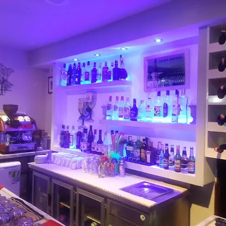 Champagne Apartmanhotel *