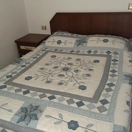 Apartmanhotel Champagne *