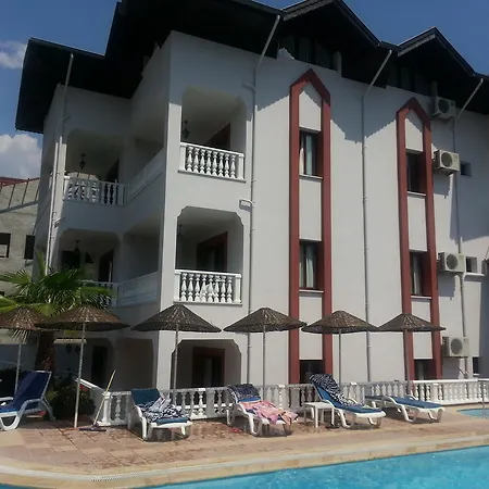 Apartmanhotel Champagne *