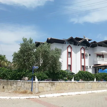 Apartmanhotel Champagne İçmeler