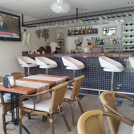 Champagne İçmeler